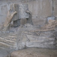 Lisbon Cathedral: Ruins and Lady Tombs